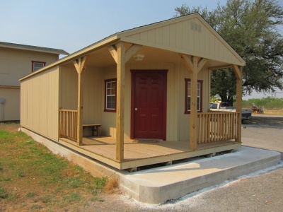 Casa Monte lodge in Carrizo Springs, Texas Derksen Buildings